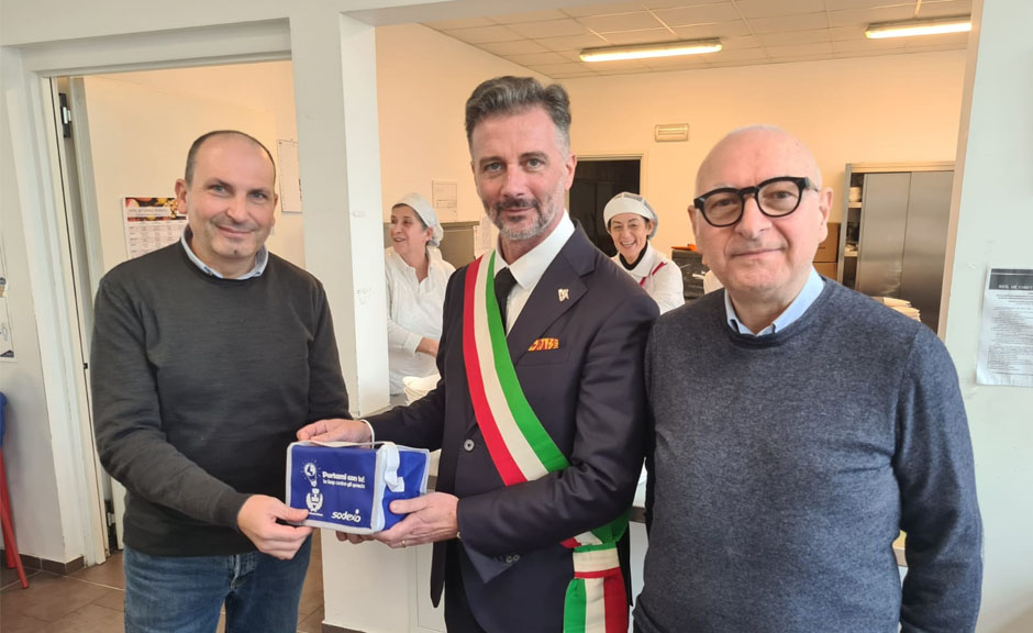 Consegnate 400 food bag anti-spreco agli alunni della primaria A. Frank 